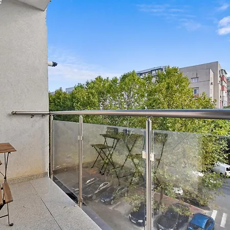 Basarab Chic Studio Apartment Bucharest